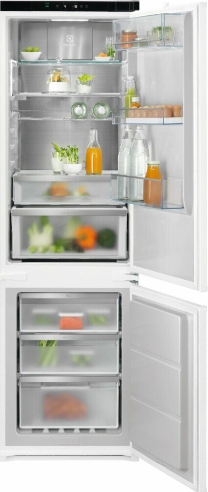 Chłodziarko-zamrażarka ELECTROLUX ENC8MD18S