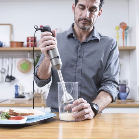 Blender ręczny Black+Decker BXHBA1200E