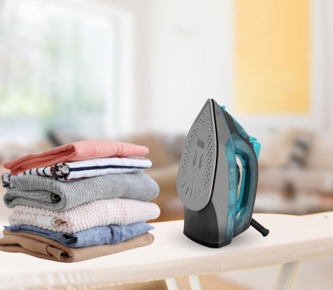 Żelazko Black+Decker BXIR2201E