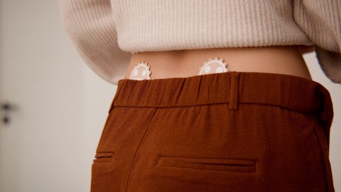 Urządzenie do uśmierzania bólów menstruacyjnych Medisana TT 250