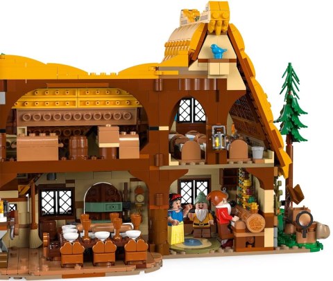 LEGO Disney 43242 Chatka Królewny Śnieżki i siedmiu krasnoludków