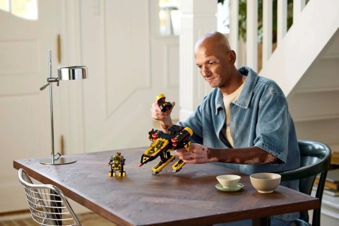 LEGO ICONS 10355 Blacktron Renegade