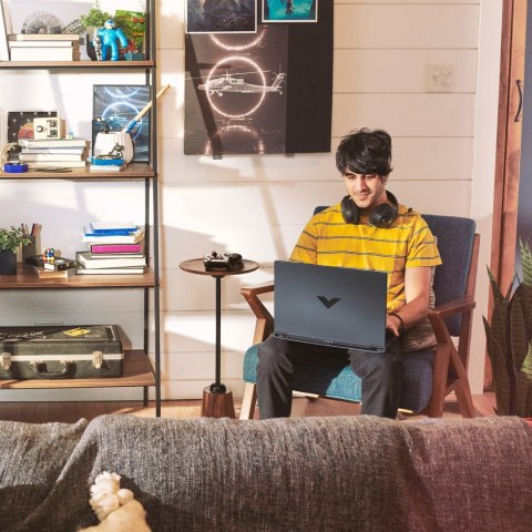 HP Victus 15-fa0999nw i5-12450H 15,6"FHD AG IPS 144Hz 16GB SSD512 RTX 3050_4GB BLKB 70Wh Win11 2Y Mica Silver