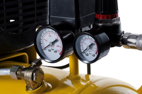 Sprężarka olejowa 1500W FCCC404STN005 STANLEY (WYPRZEDAŻ)