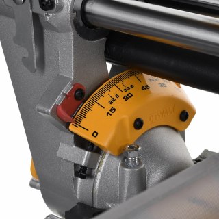 Pilarka ukośnica DeWalt DWS780-QS (1675W; 305mm)