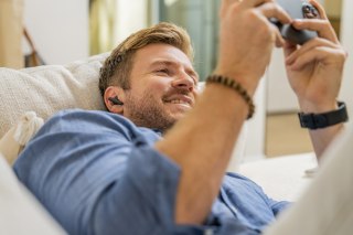 Słuchawki Poly Voyager Free 60 UC Black Earbuds +BT700 USB-C Adapter +Basic Charge Case Retail Packaging