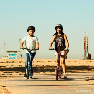 Razor-hulajnoga Flashback Blue (WYPRZEDAŻ)