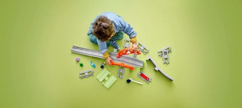 LEGO DUPLO TOWN 10426 Most i tory kolejowe - zestaw rozszerzający